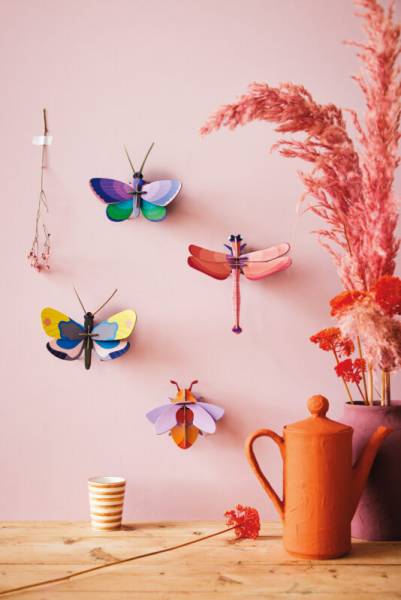 SMALL-BUTTERFLIESDRAGONFLIES-AMBIENT-OVERVIEW-PORTRAIT-1-1-1-534x800
