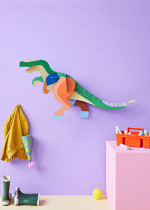 DELUXE-T-REX_AMBIENT-PORTRATI-MORE-BACKGROUND-571x800