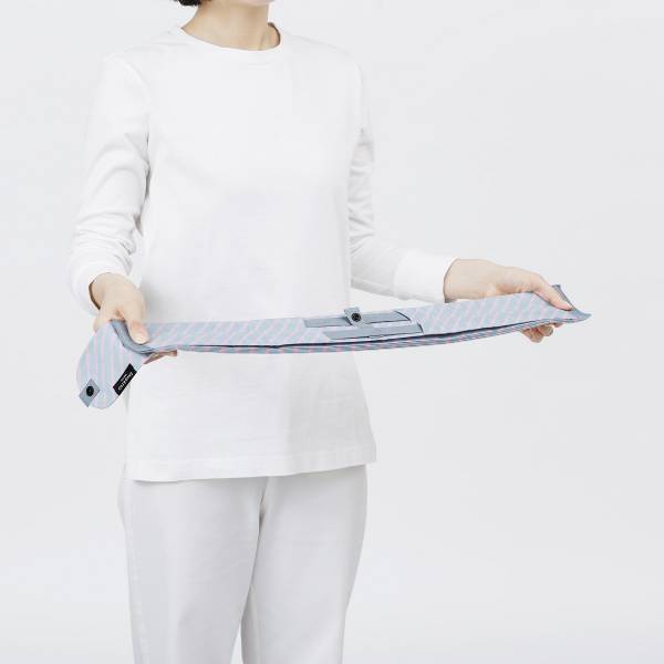 shupatto-compact-foldable-bag-m-morning-sun-step-2