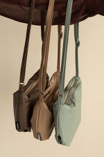 Tinne_Mia - cross body bag - velvet tones