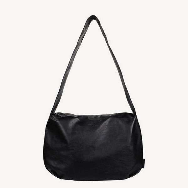 Lot bold cross body bag black