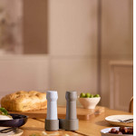  Salz _ Pfeffermühle Set AMSTERDAM To-Go, Warm Gray _ Sky Blue_crushgrind